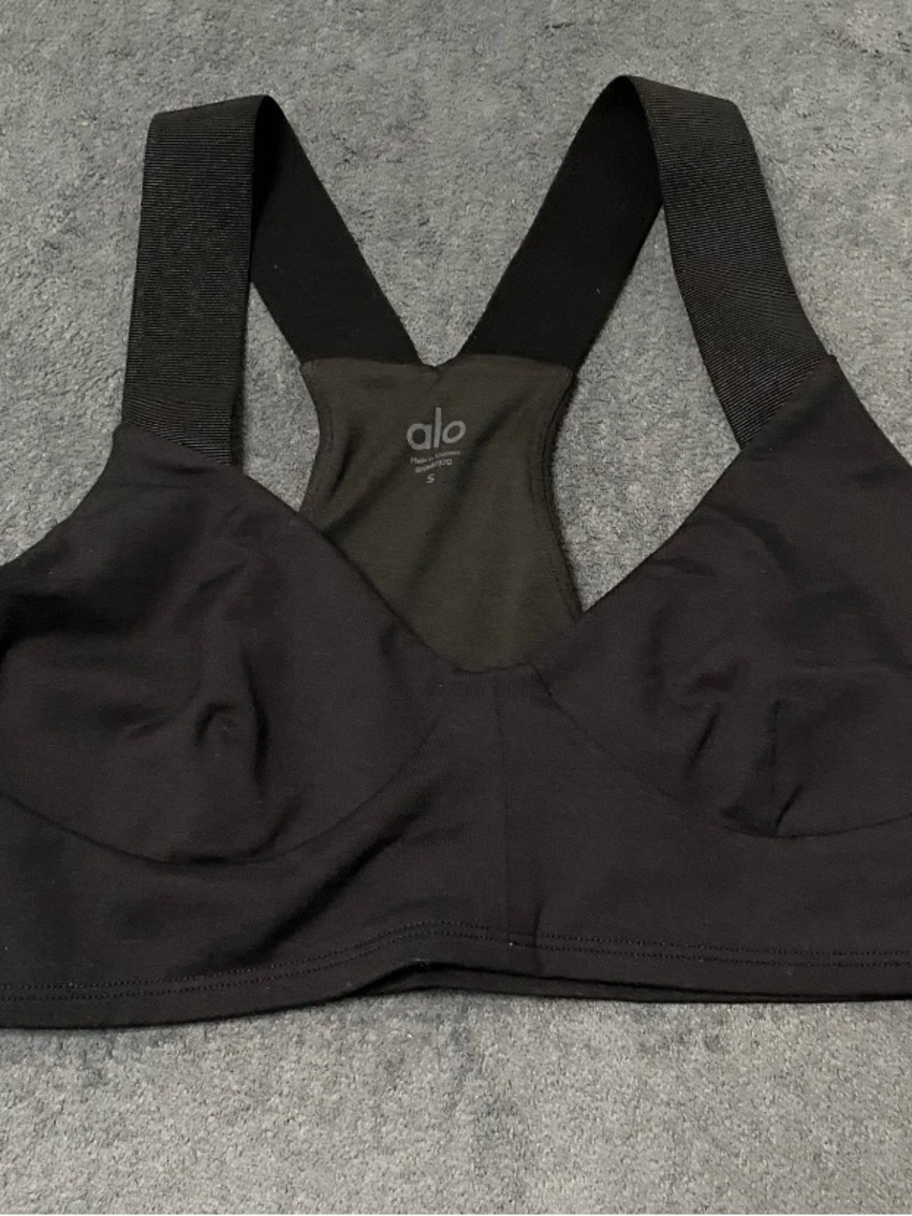 Alo Yoga Sports Bra Womens S Black V-Neck Racerback Wide Strap Activewear Top